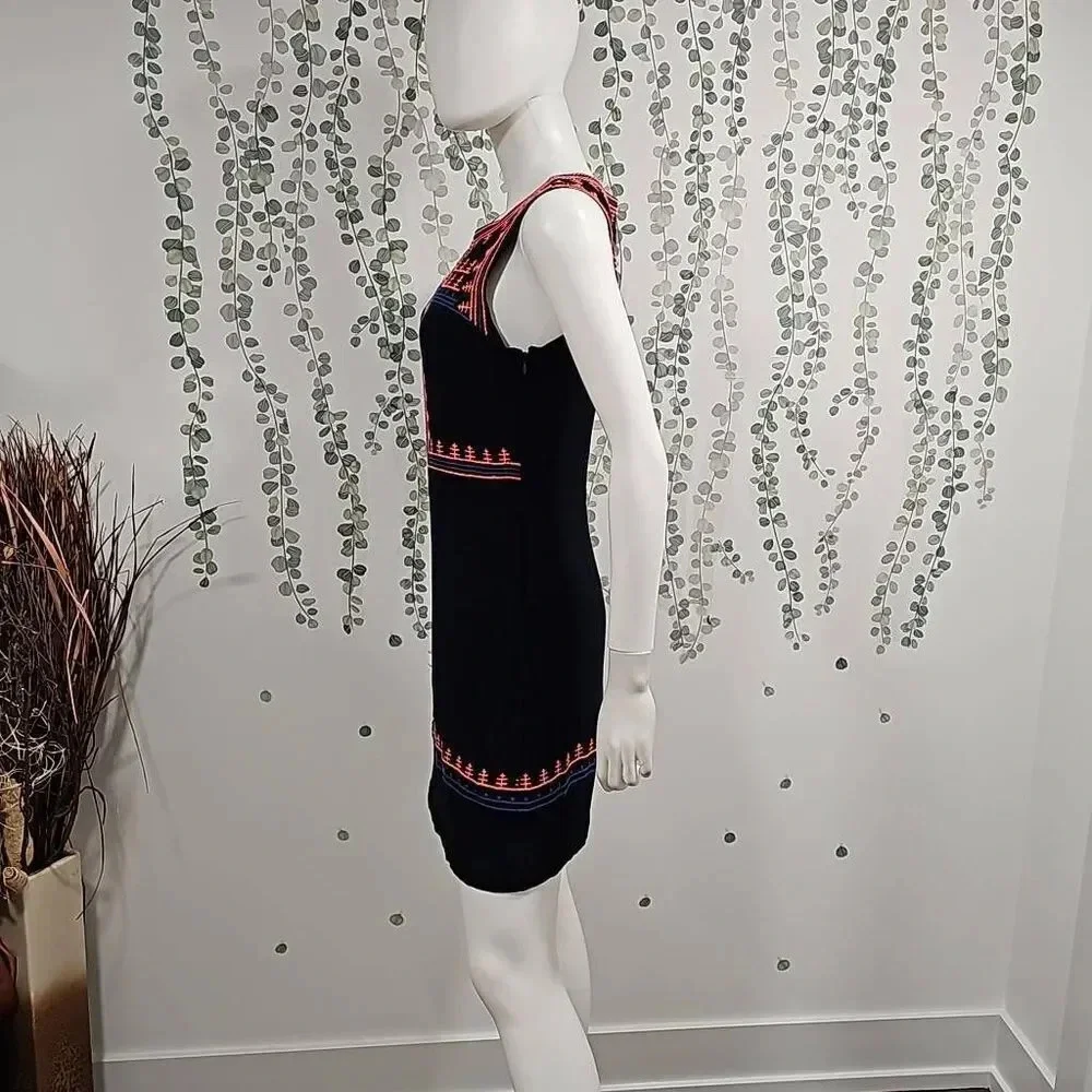 Gianni Bini Women's Embroidered Dress Size small Black Multicolor Sleeveless